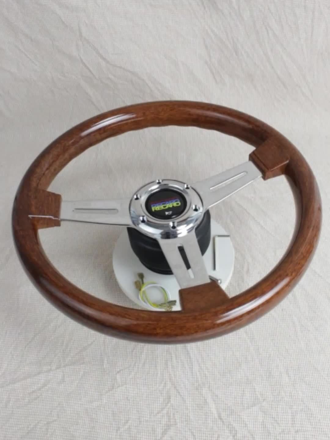 35.05 cm Classic Style Wood Grain Steering Wheel with Chrome/Black Metal Spoke